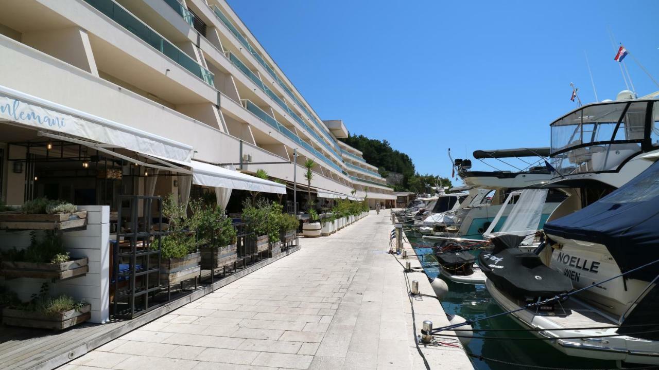 Apartment Ena - Lavica Podstrana Ngoại thất bức ảnh